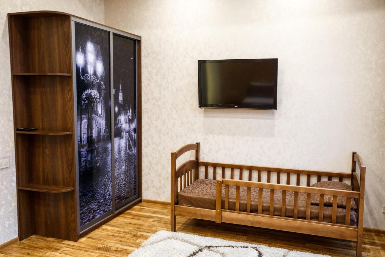 Apartments "The Cultural Capital" Vip リヴィウ エクステリア 写真