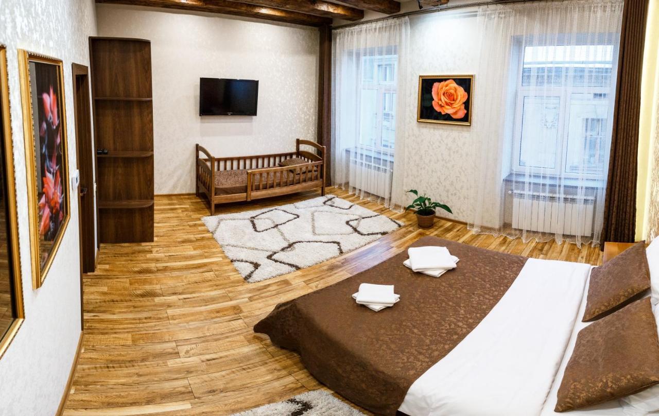 Apartments "The Cultural Capital" Vip リヴィウ エクステリア 写真